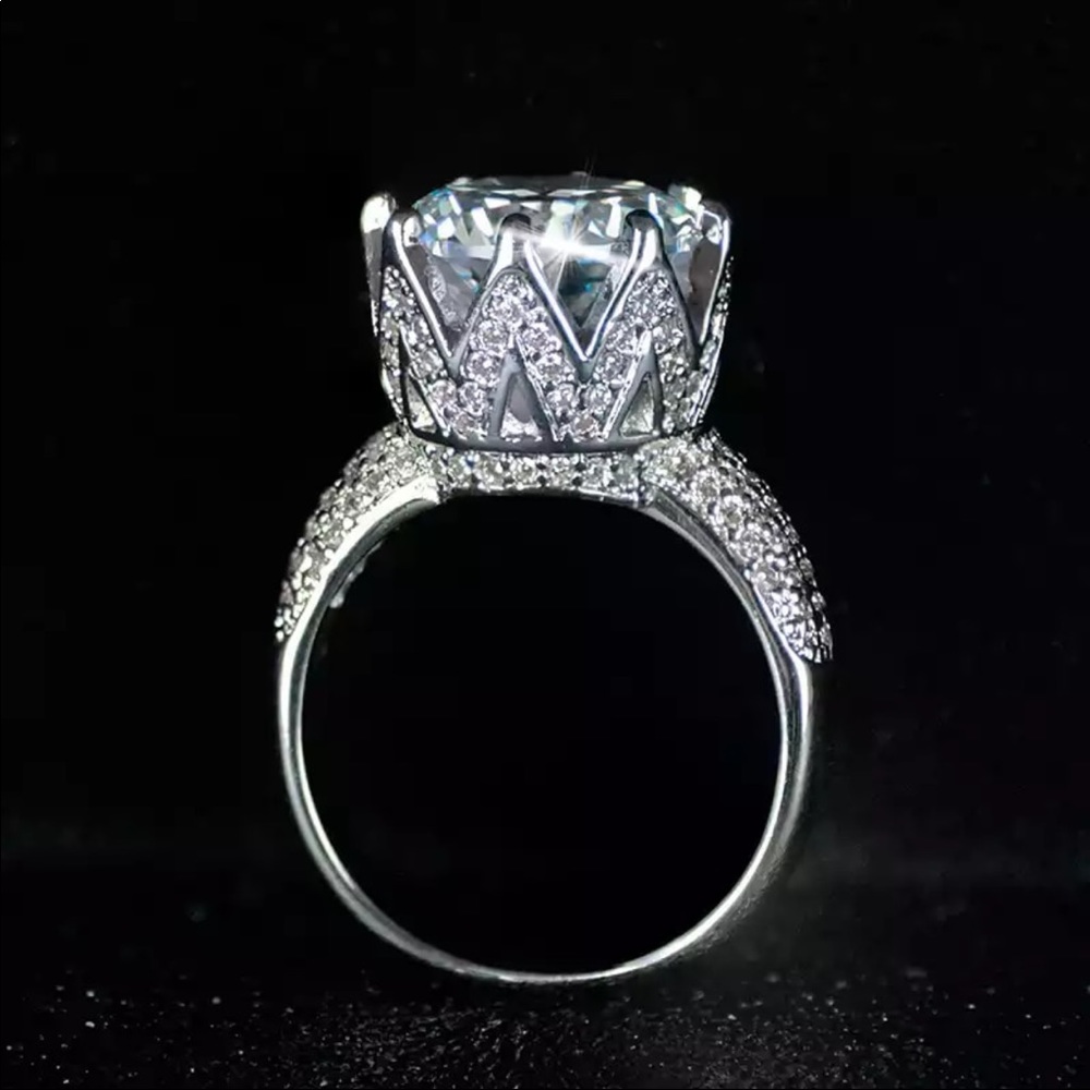 Unique Design 925 Silver Round Diamond Ring New